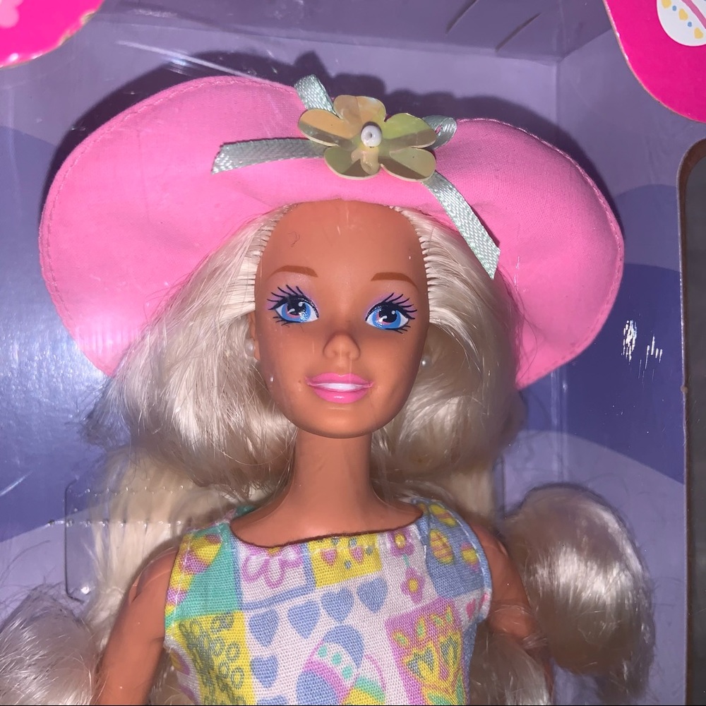 Mattel Easter Style Barbie Doll Special Edition 1997 NRFB Unopened